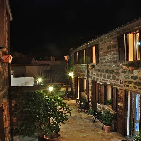 Clelia Centro Storico Isola di Ustica
