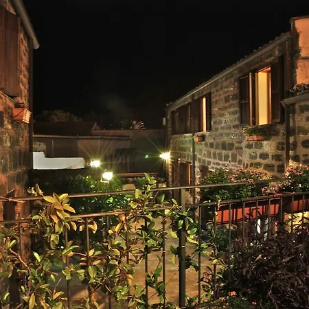 Clelia Centro Storico Isola di Ustica