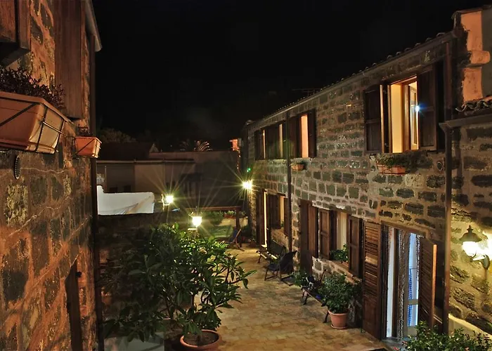 Clelia Centro Storico Isola di Ustica